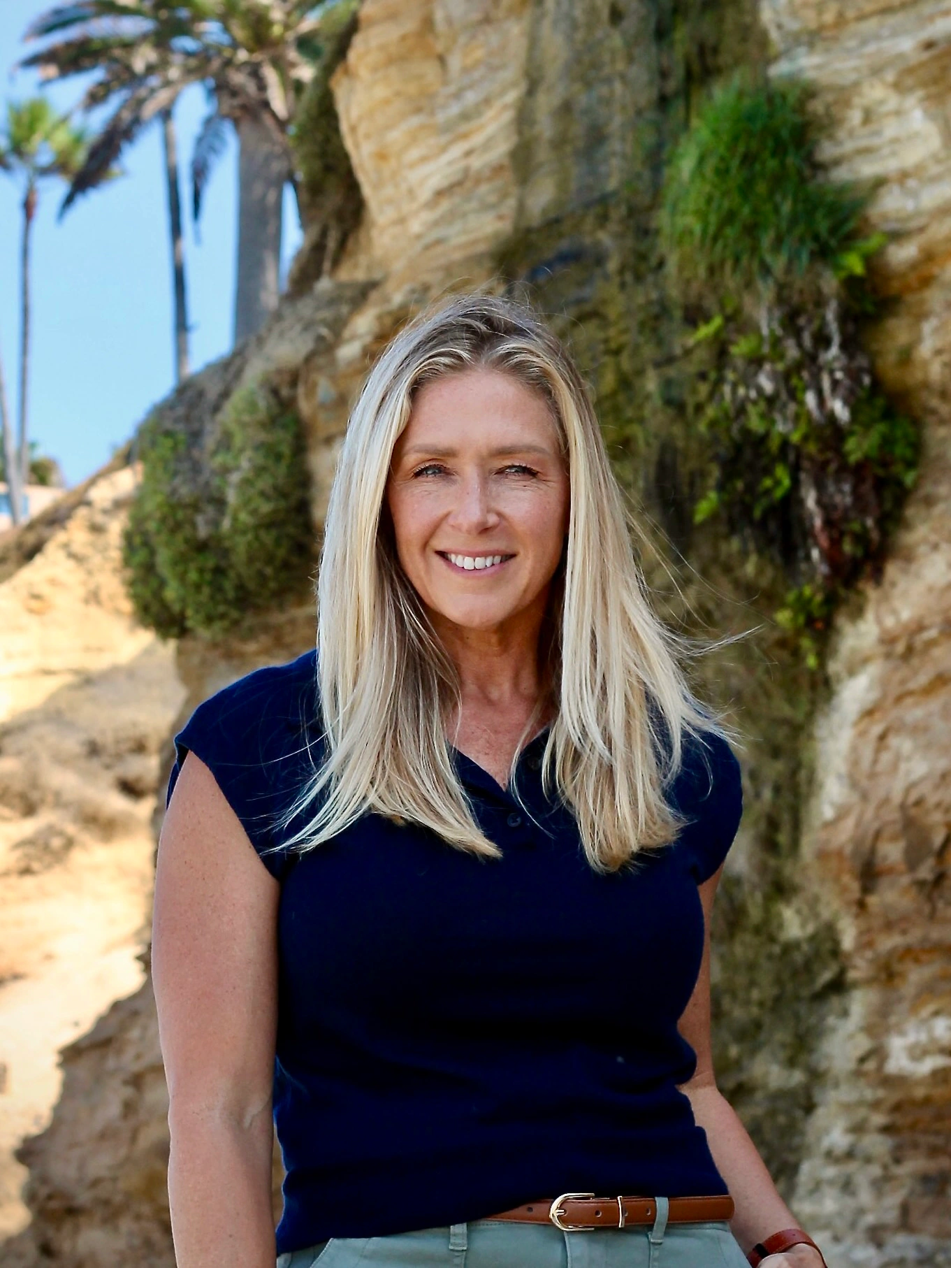 Jill Weeks Smith photographing the Southern California coastline
